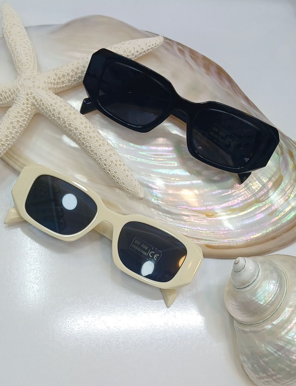 عینک بچگانه پرادا uv400 در دو رنگ استخونی و مشکی